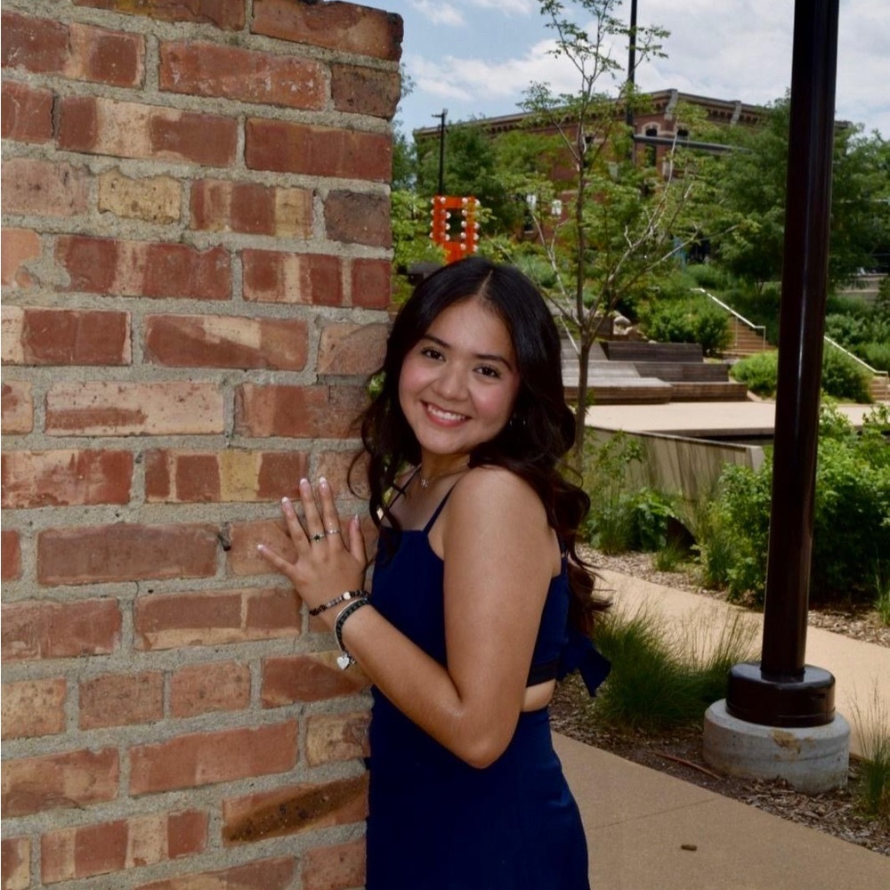 Meet your Posher, Yaileen